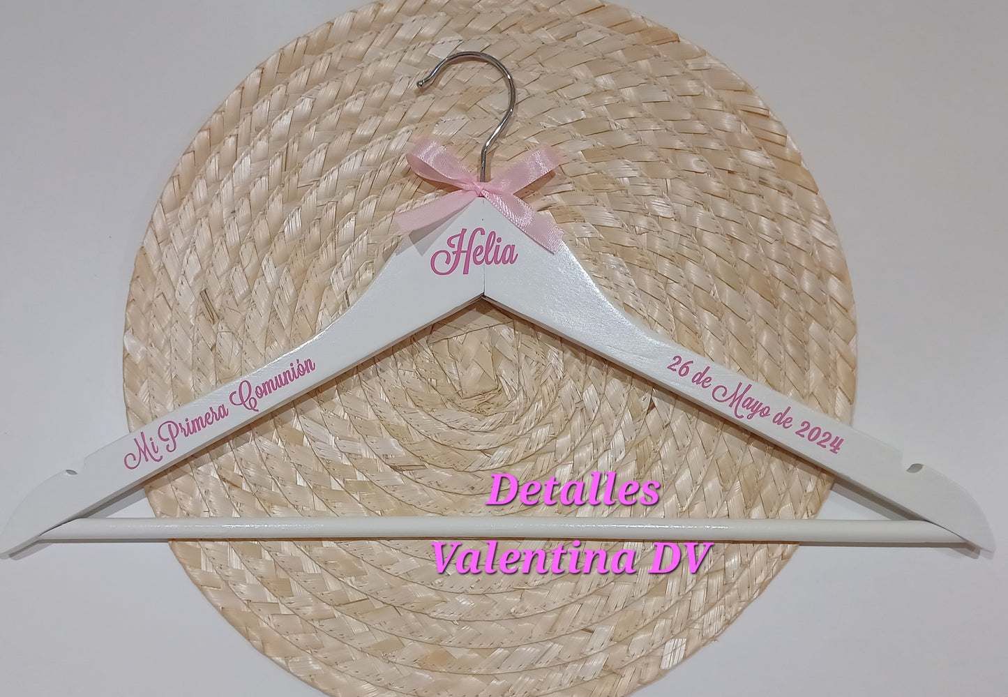 Percha blanca personalizada