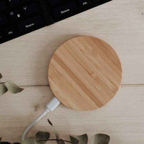 Base de carga inalámbrica personalizada de bambú
