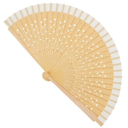 Abanico de madera con corazones