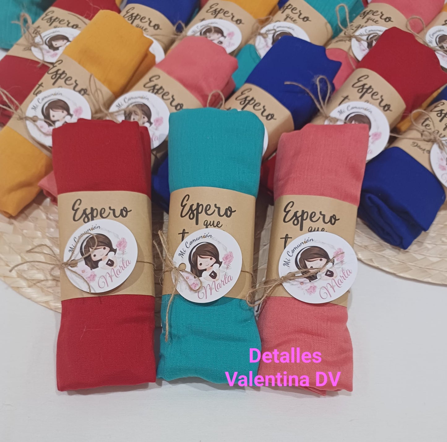 Pañuelo con presentación kraft surtido. Pack de 5