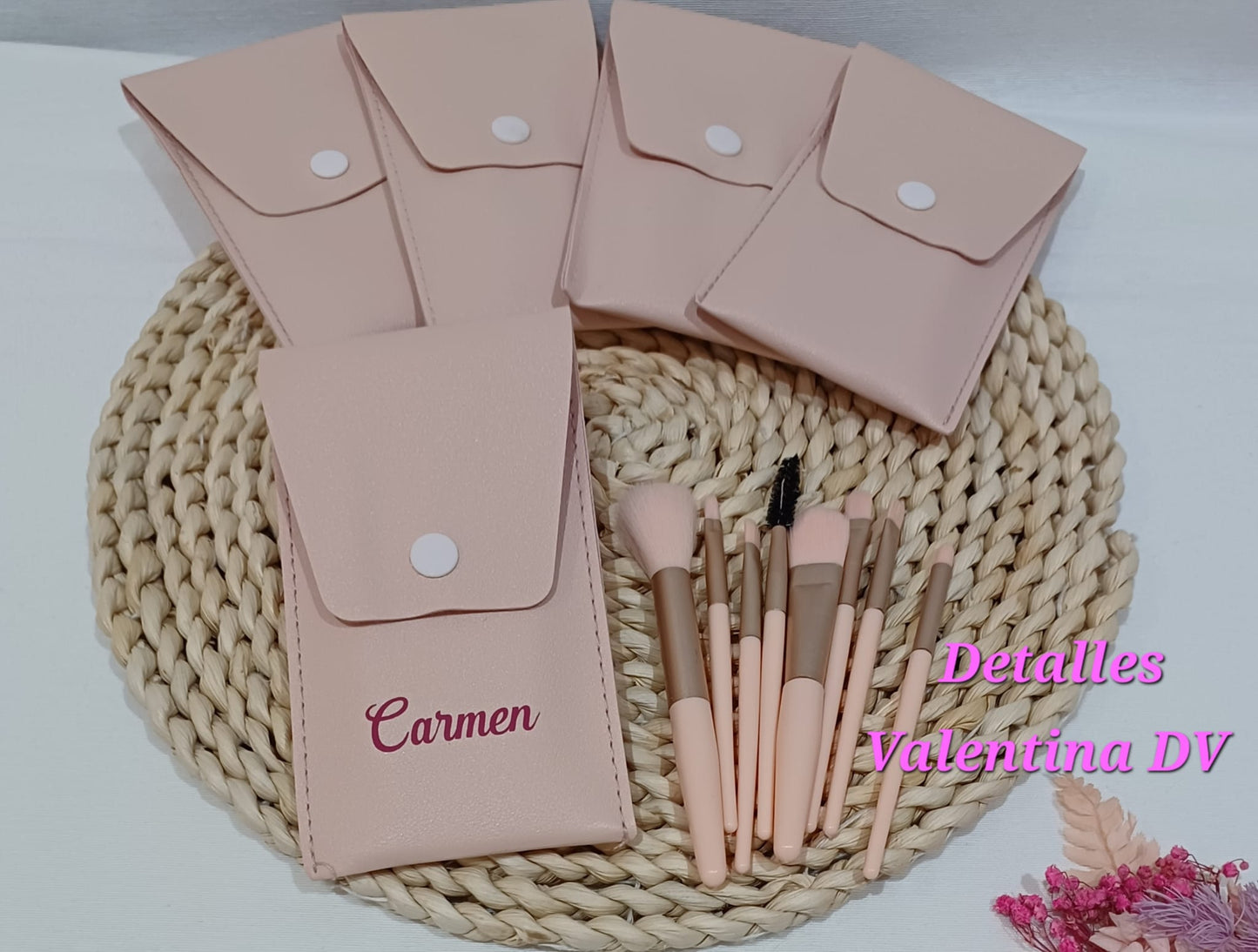 Set de brochas para maquillaje personalizado
